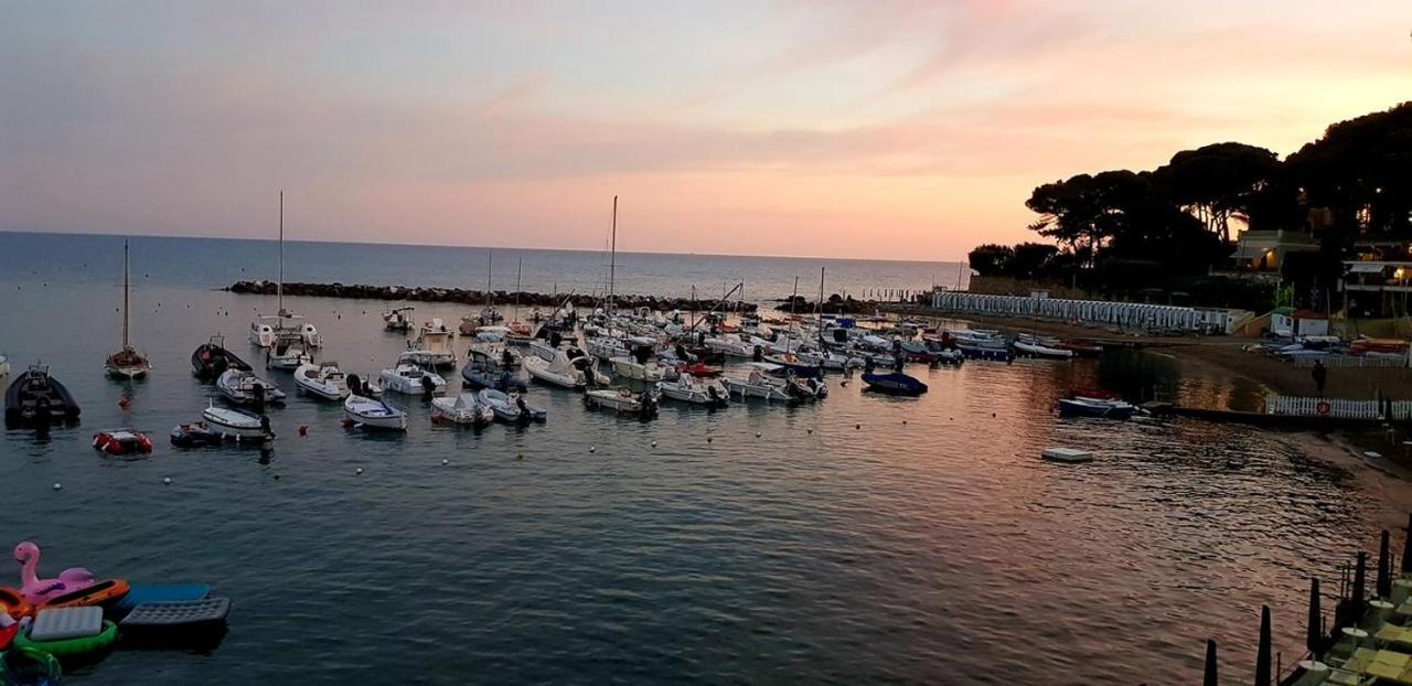 Albergo Miramare Castiglioncello Exterior photo